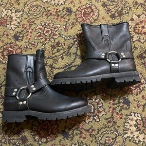 Women’s Ride Tech Black Leather Ankle Boots 8.5 M